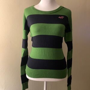 Hollister Green & Navy Striped Long Sleeve Light Weight Sweater. Size S.